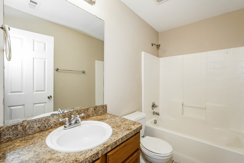 2,060/Mo, 2015 Preston Trl Forney, TX 75126 Bathroom View