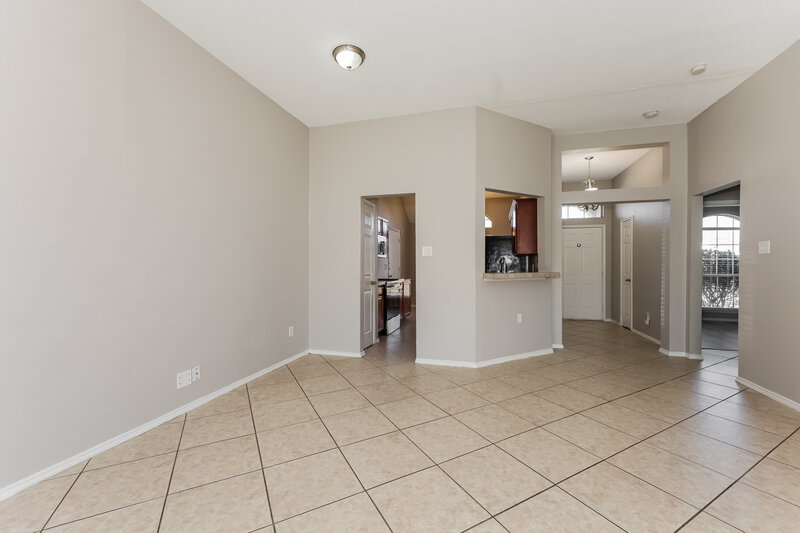2,170/Mo, 224 W Glen Meadow Dr Glenn Heights, TX 75154 Living Room View