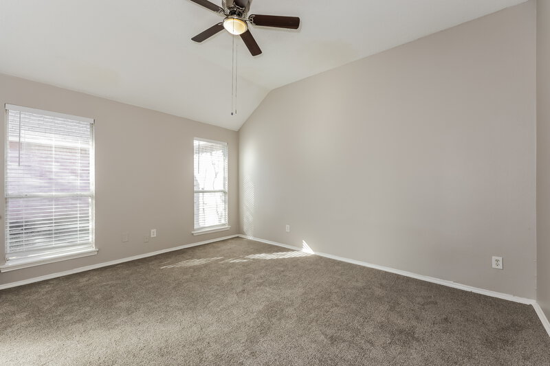 2,170/Mo, 224 W Glen Meadow Dr Glenn Heights, TX 75154 Main Bedroom View