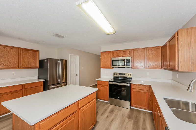 2,100/Mo, 4229 Gray Fox Dr Fort Worth, TX 76123 Kitchen View 2