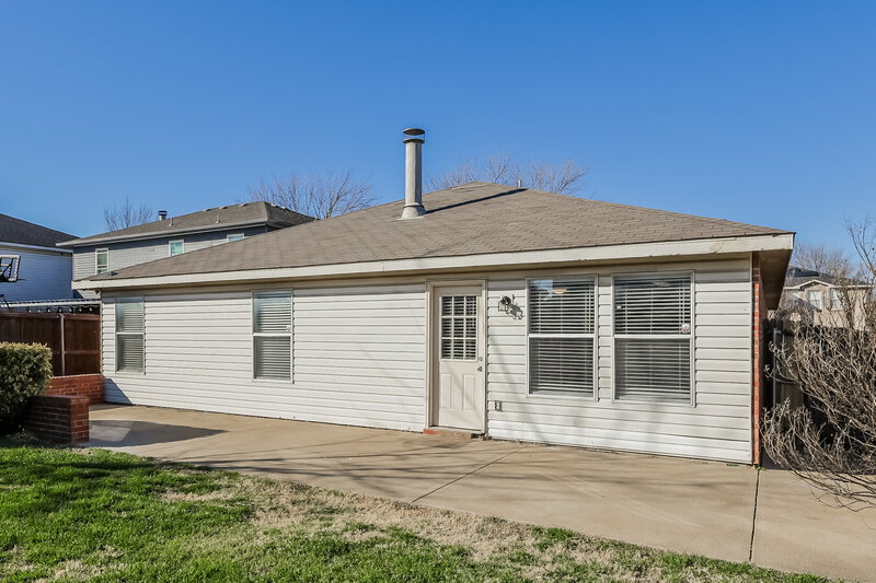 2,100/Mo, 4229 Gray Fox Dr Fort Worth, TX 76123 Rear View