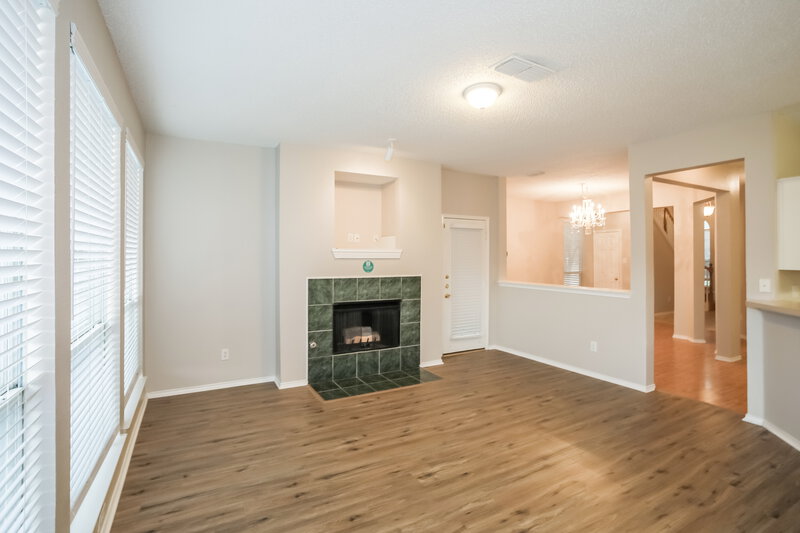 2,495/Mo, 5025 Glenscape Trl Fort Worth, TX 76137 Living Room View