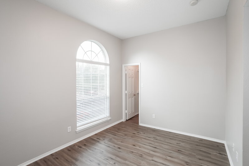 2,495/Mo, 5025 Glenscape Trl Fort Worth, TX 76137 Bedroom View 2