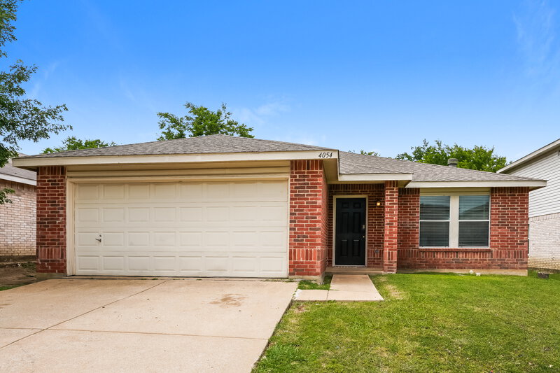 1,960/Mo, 4054 Hunters Creek Dr Fort Worth, TX 76123 External View
