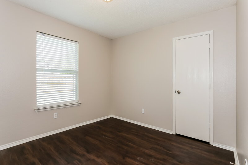 1,980/Mo, 10600 Copperwood Ln Fort Worth, TX 76140 Bedroom View