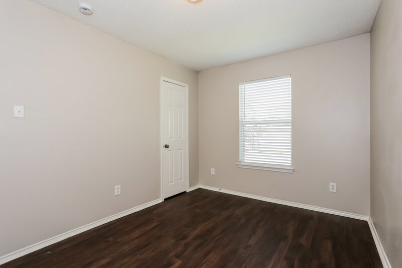 1,980/Mo, 10600 Copperwood Ln Fort Worth, TX 76140 Bedroom View 2