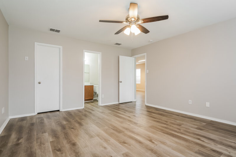 2,400/Mo, 2024 Kickapoo Trl Heartland, TX 75126 Main Bedroom View 2