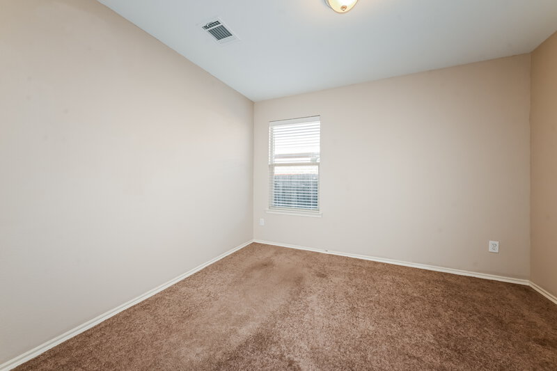 1,900/Mo, 4012 Houston Dr Heartland, TX 75126 Bedroom View 2
