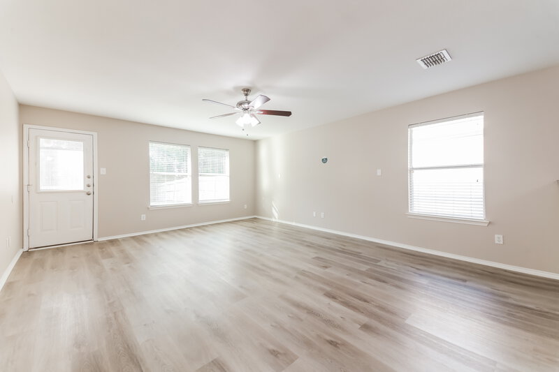 1,925/Mo, 1633 Elm St Anna, TX 75409 Living Room View
