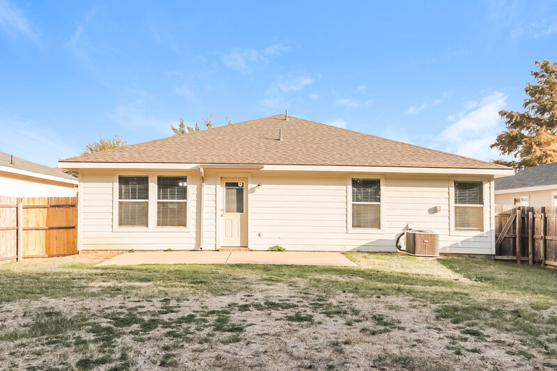 1,925/Mo, 1633 Elm St Anna, TX 75409 Rear View