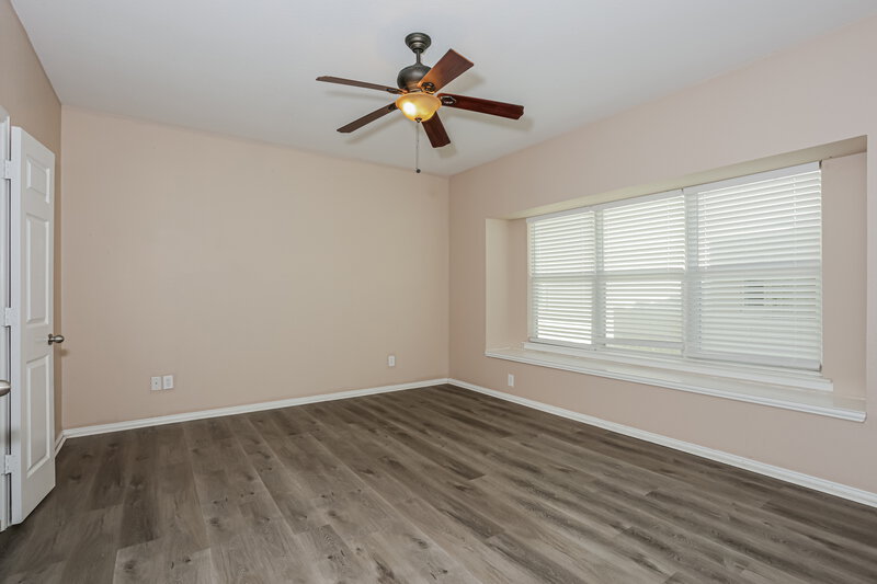 1,860/Mo, 317 Creekview Dr Anna, TX 75409 Main Bedroom View