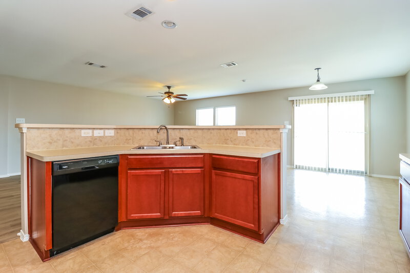 3,065/Mo, 515 Tunnel St Cedar Hill, TX 75104 Kitchen View 2