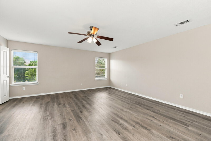 2,225/Mo, 5021 Britton Ridge Ln Fort Worth, TX 76179 Primary Bedroom View 2