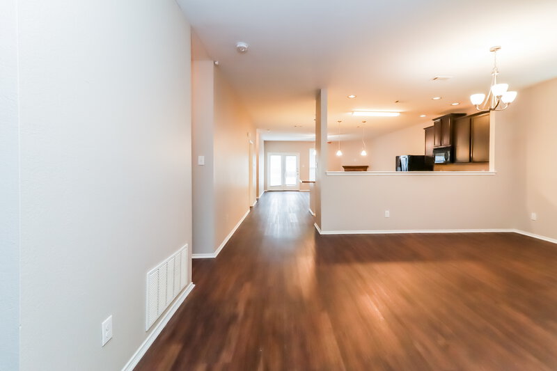 2,525/Mo, 9405 Tierra Verde Trl Fort Worth, TX 76177 Living Room View 3