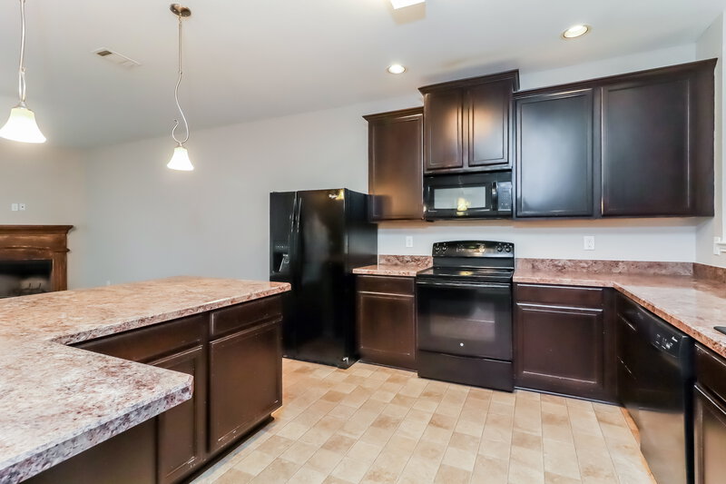 2,525/Mo, 9405 Tierra Verde Trl Fort Worth, TX 76177 Kitchen View 2