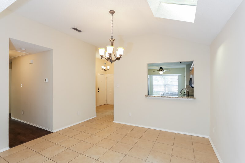 2,410/Mo, 5903 Fawn Meadow Trl Arlington, TX 76017 Dining Room View