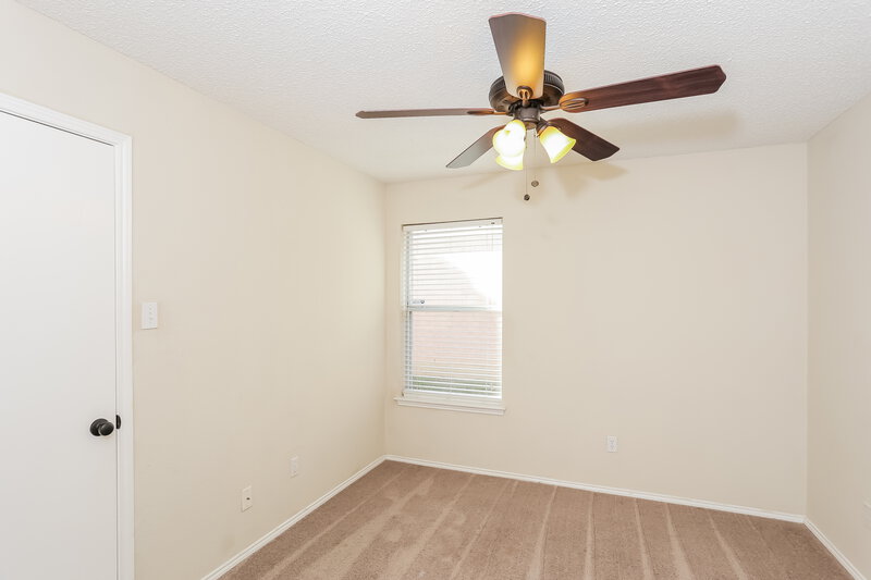 2,410/Mo, 5903 Fawn Meadow Trl Arlington, TX 76017 Bedroom View 2