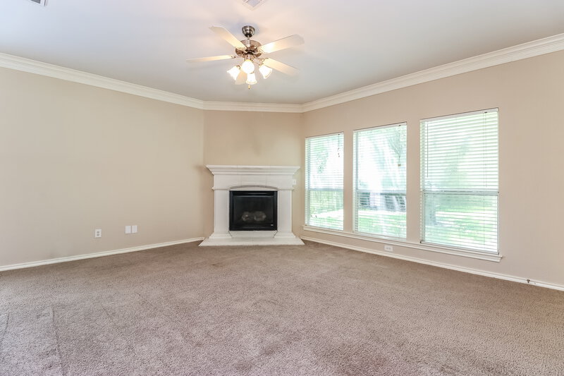 2,465/Mo, 2812 Fossil Run Blvd Fort Worth, TX 76131 Family Roomlarge View