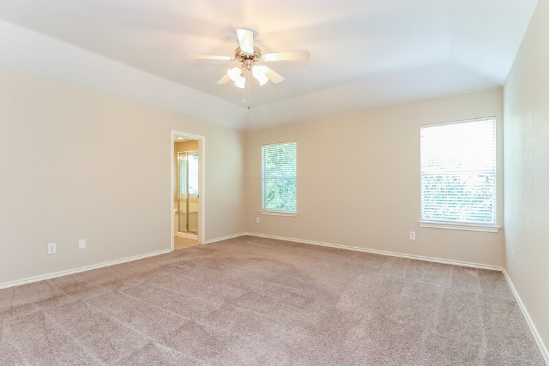 2,465/Mo, 2812 Fossil Run Blvd Fort Worth, TX 76131 Master Bedroomlarge View