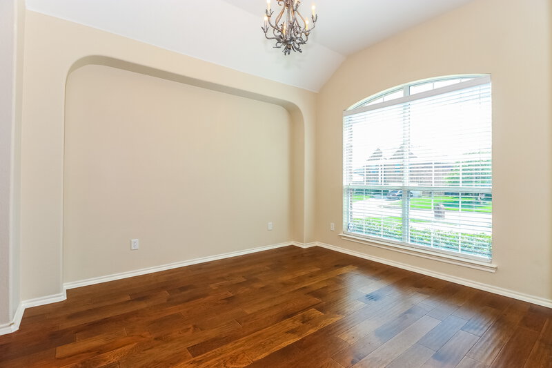 3,620/Mo, 1004 Sycamore St Burleson, TX 76001 Dining Roomlarge View