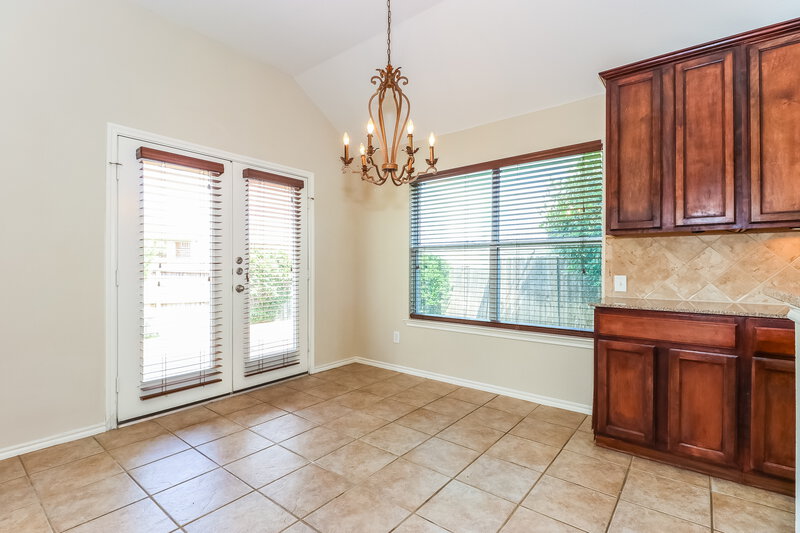 3,620/Mo, 1004 Sycamore St Burleson, TX 76001 Breakfast Nooklarge View