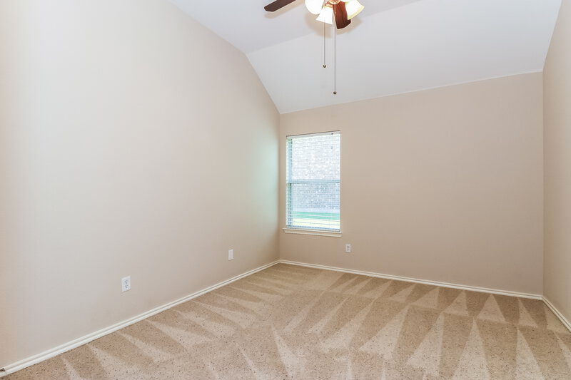 3,620/Mo, 1004 Sycamore St Burleson, TX 76001 Bedroomlarge View