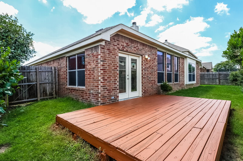 3,620/Mo, 1004 Sycamore St Burleson, TX 76001 Decklarge View