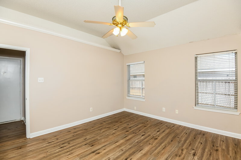 2,155/Mo, 520 Meadowcrest Dr Burleson, TX 76028 Bedroom View