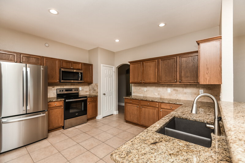 2,380/Mo, 4409 Rockmill Trl Fort Worth, TX 76179 Kitchen View 2
