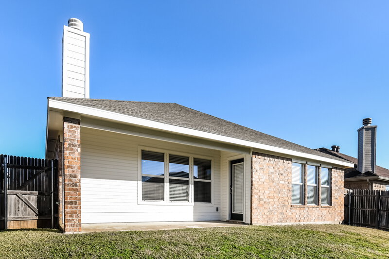 2,380/Mo, 4409 Rockmill Trl Fort Worth, TX 76179 Rear View