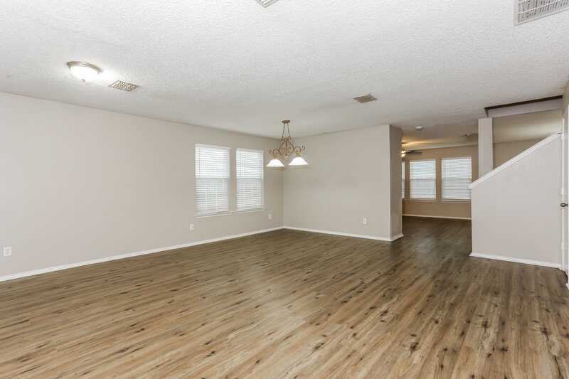2,655/Mo, 6601 Swainson Trl Arlington, TX 76002 Living Room View