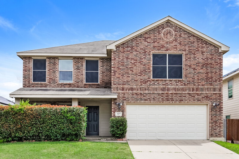 2,180/Mo, 317 Blairwood Dr Fort Worth, TX 76134 External View