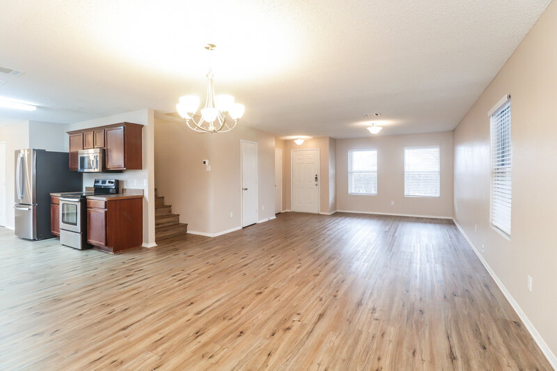 2,455/Mo, 317 Blairwood Dr Fort Worth, TX 76134 Living Room View 3