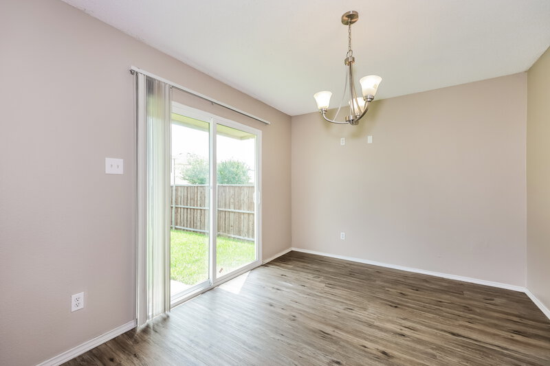 2,180/Mo, 317 Blairwood Dr Fort Worth, TX 76134 Dining Room View