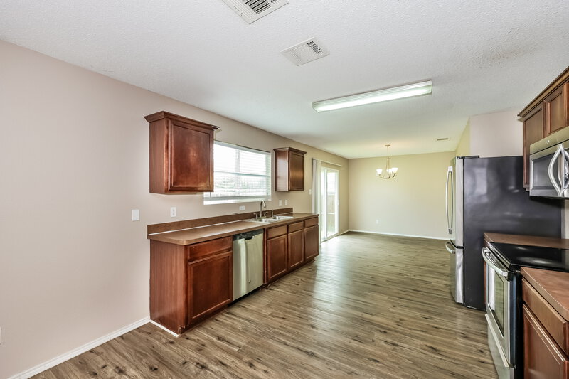 2,180/Mo, 317 Blairwood Dr Fort Worth, TX 76134 Kitchen View