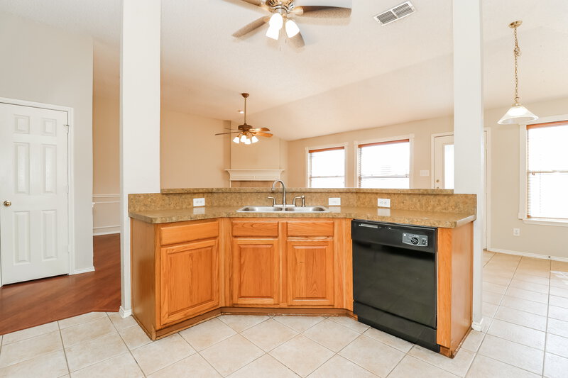 0/Mo, 3977 Miami Springs Dr Fort Worth, TX 76123 Kitchen View