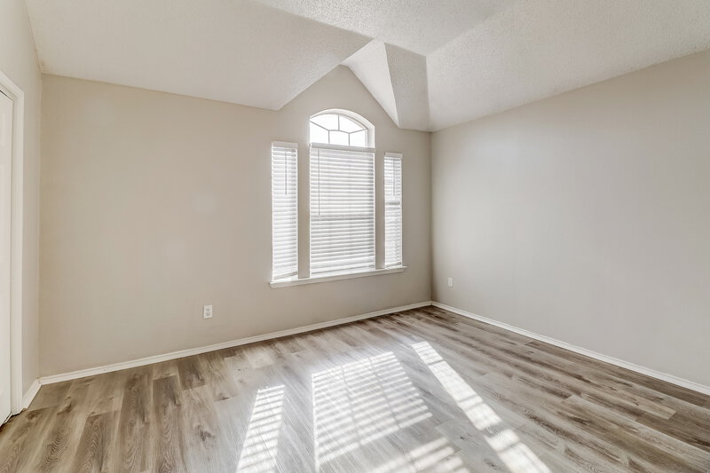 2,140/Mo, 1511 Springwood Dr Mesquite, TX 75181 Bedroom View 2