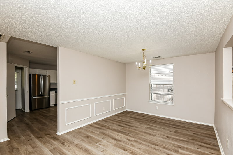 2,105/Mo, 5004 Flat Creek Dr Fort Worth, TX 76179 Dining Room View