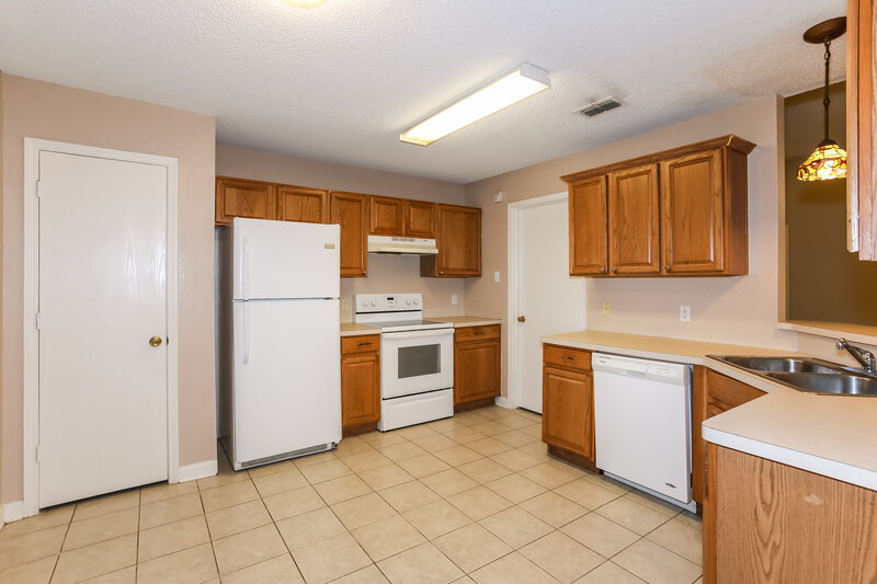 2,405/Mo, 629 Jamie Ln Mansfield, TX 76063 Kitchen View 2
