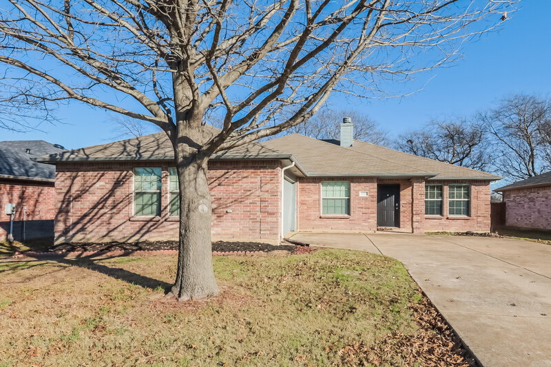 2,595/Mo, 2604 Eastwood Dr Lancaster, TX 75134 External View