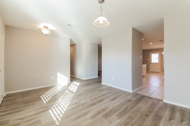 2,595/Mo, 2604 Eastwood Dr Lancaster, TX 75134 Dining Room View