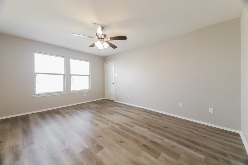 2,595/Mo, 2604 Eastwood Dr Lancaster, TX 75134 Main Bedroom View
