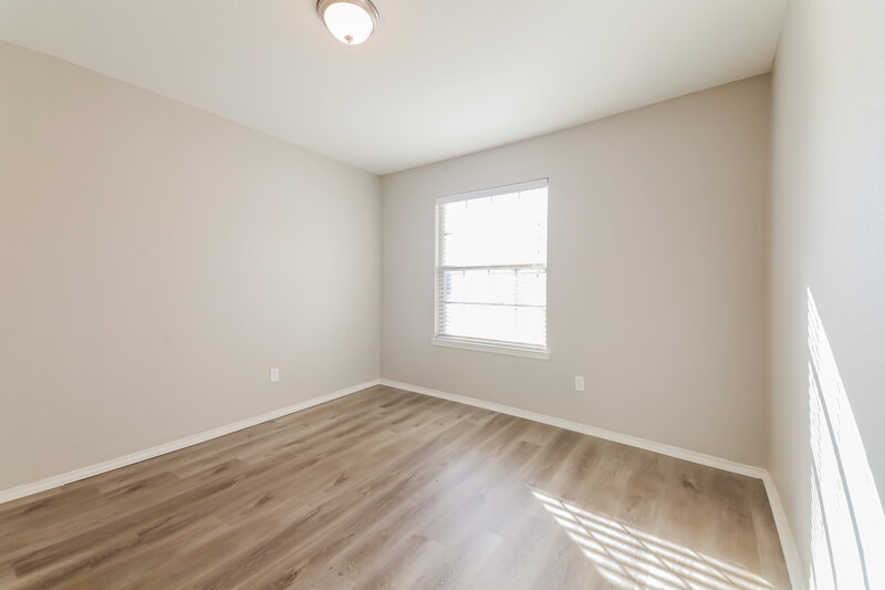 2,595/Mo, 2604 Eastwood Dr Lancaster, TX 75134 Bedroom View 2