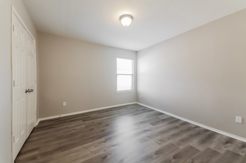 2,595/Mo, 2604 Eastwood Dr Lancaster, TX 75134 Bedroom View 3