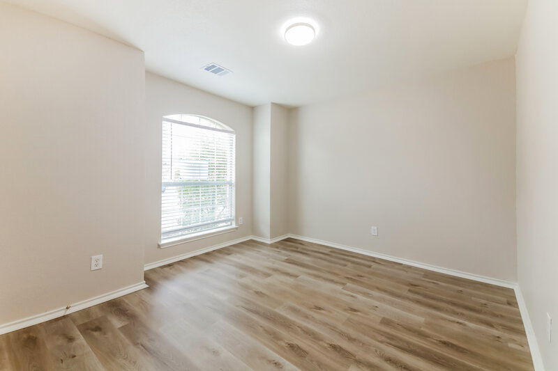 2,085/Mo, 509 Branch St Forney, TX 75126 Bedroom View 2