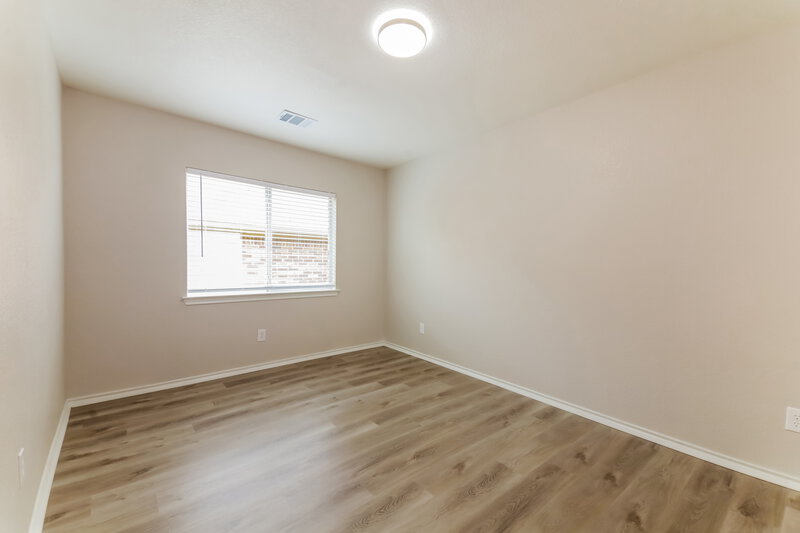 2,085/Mo, 509 Branch St Forney, TX 75126 Bedroom View 3