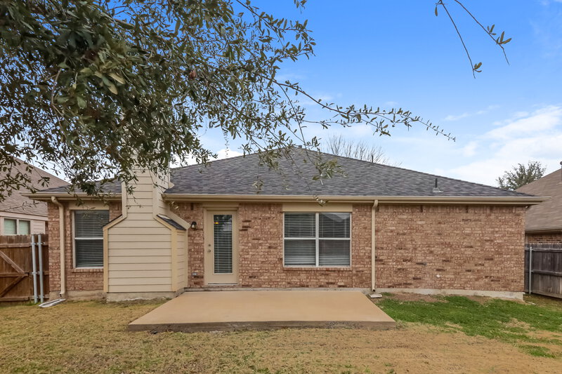 2,085/Mo, 509 Branch St Forney, TX 75126 Rear View