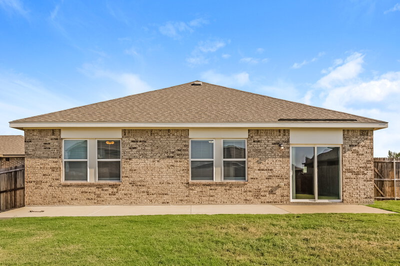 2,165/Mo, 332 Gypsum Ln Glenn Heights, TX 75154 Rear View 2
