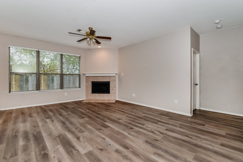 1,990/Mo, 310 Fisherman Trl Melissa, TX 75454 Living Room View 2