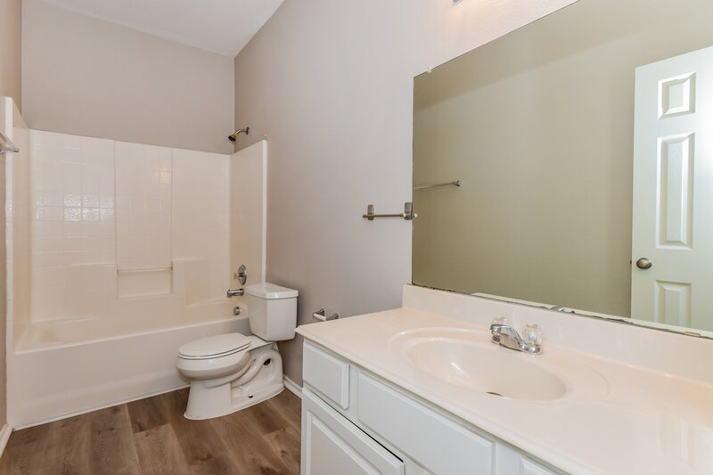1,990/Mo, 310 Fisherman Trl Melissa, TX 75454 Bathroom View